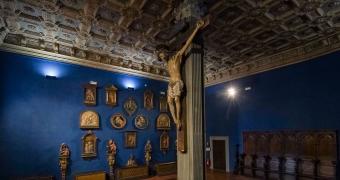Immagine sala con Crocifisso